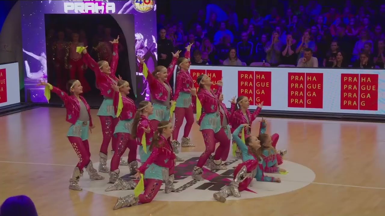 BELLA, Girls Formation from Poland