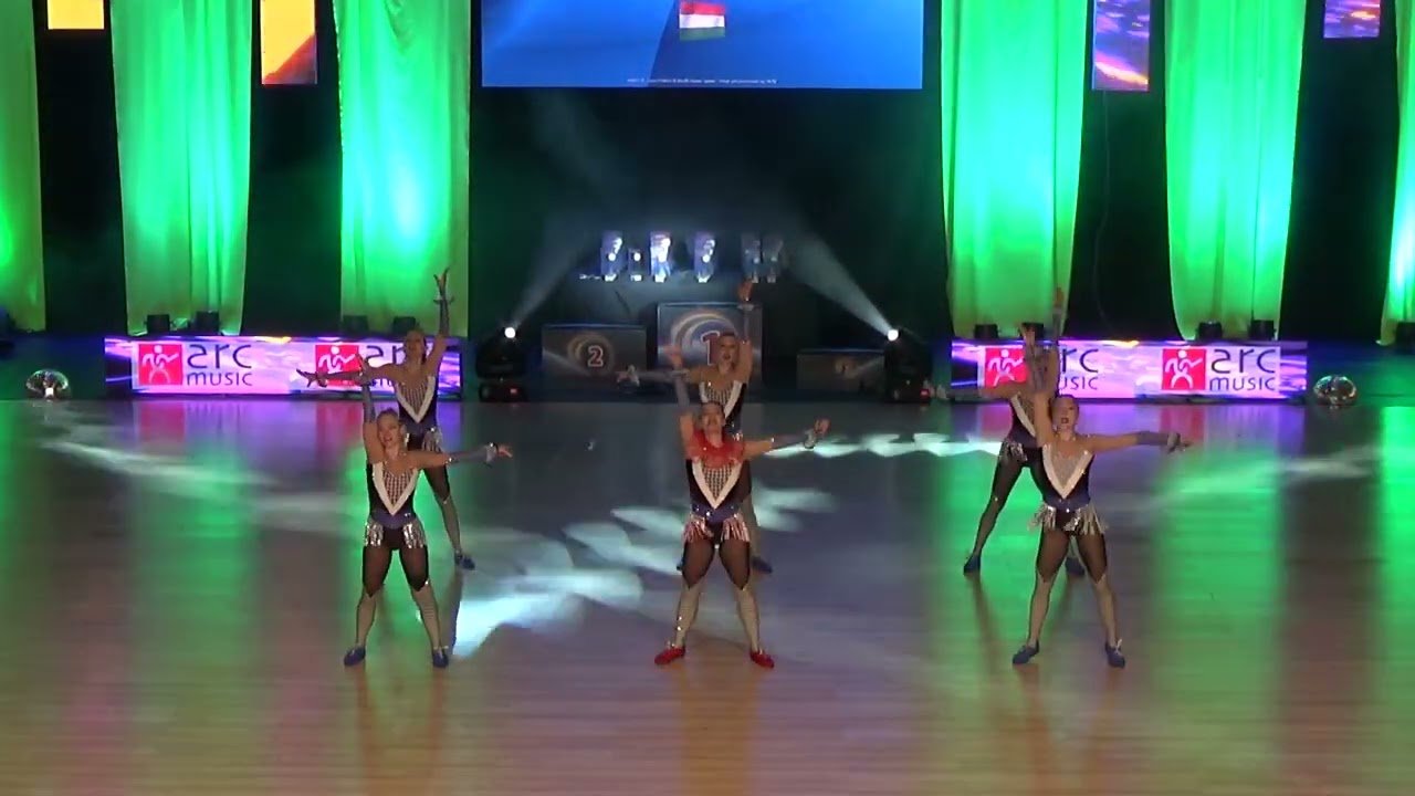 PUPPETS, Small Ladies Formation from Hungary