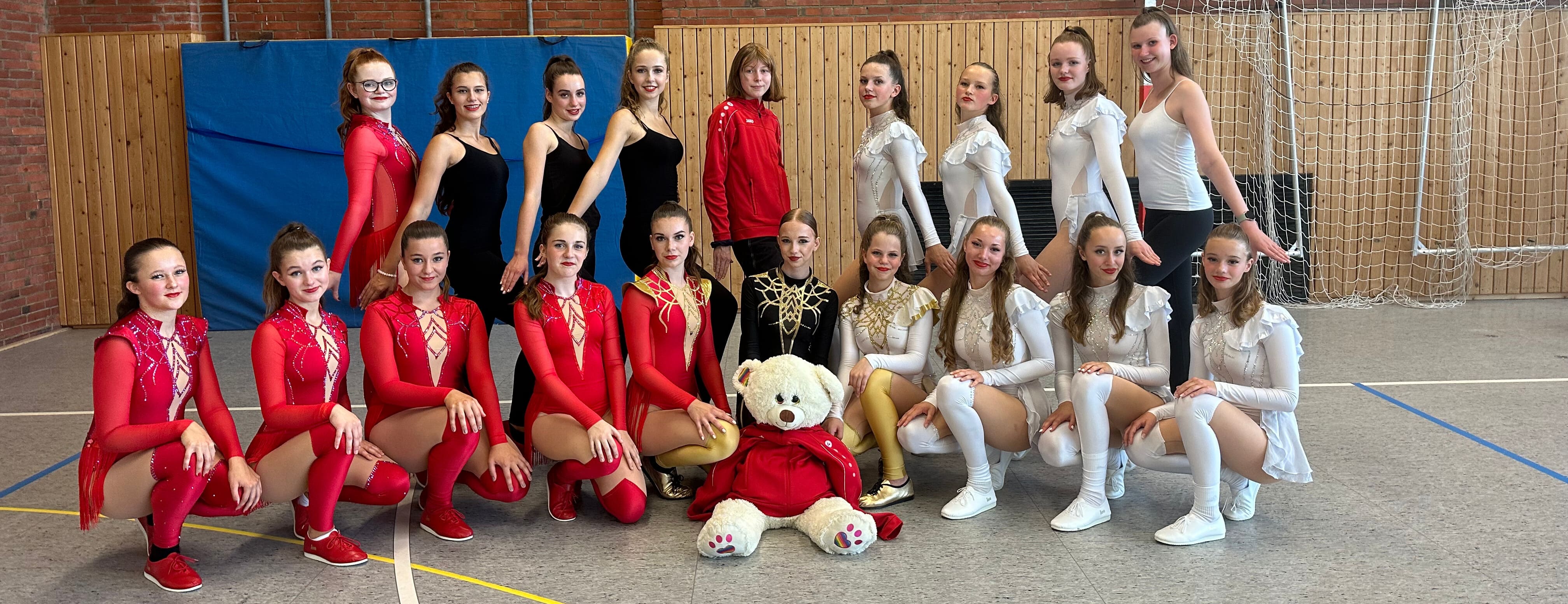 Sapphires, Ladies Formation from Germany